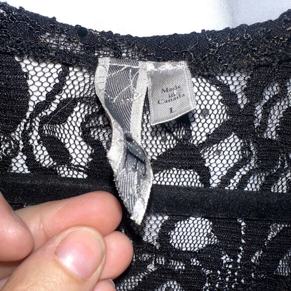 BKE Womens Size Large Black Lace Brown Sequin Short Sleeve Shirt - Picture 3 of 7